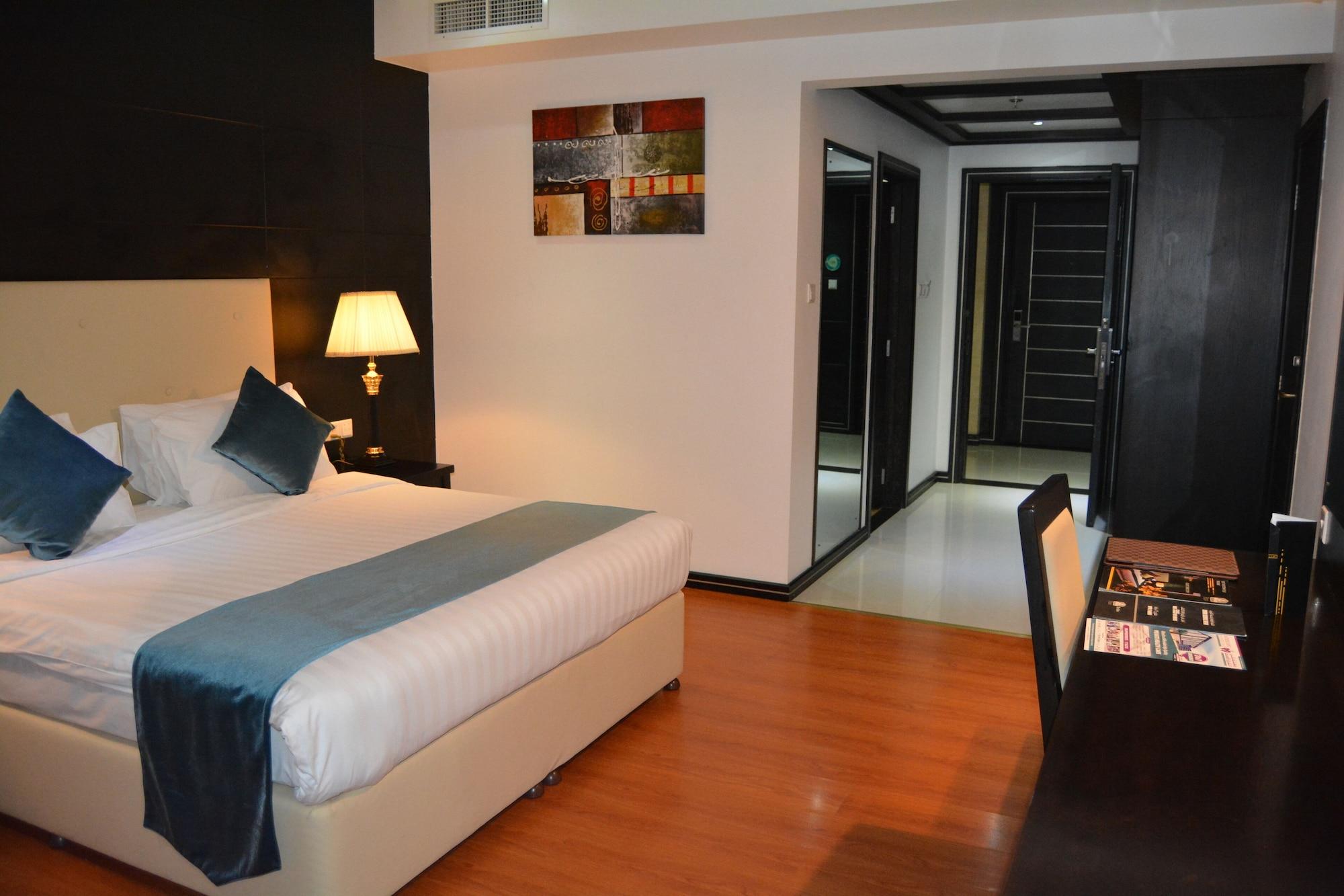 The Olive Hotel, Juffair Manama Eksteriør billede