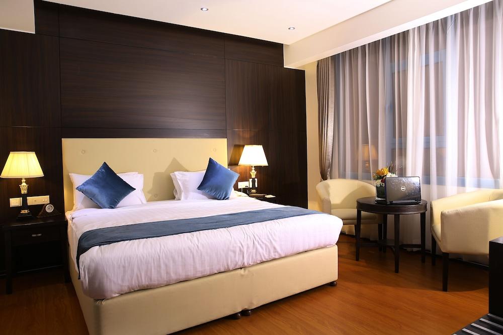 The Olive Hotel, Juffair Manama Eksteriør billede