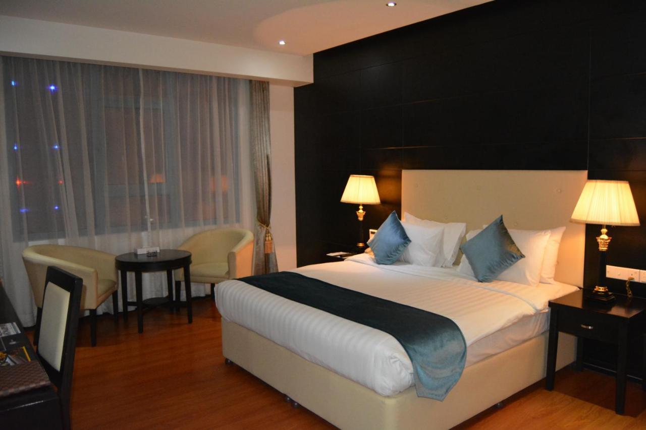 The Olive Hotel, Juffair Manama Eksteriør billede